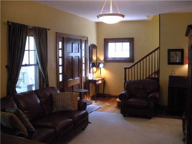 241 Erie Road Columbus, OH 43214 - Photo 7 of 15 Gallery Image 7
