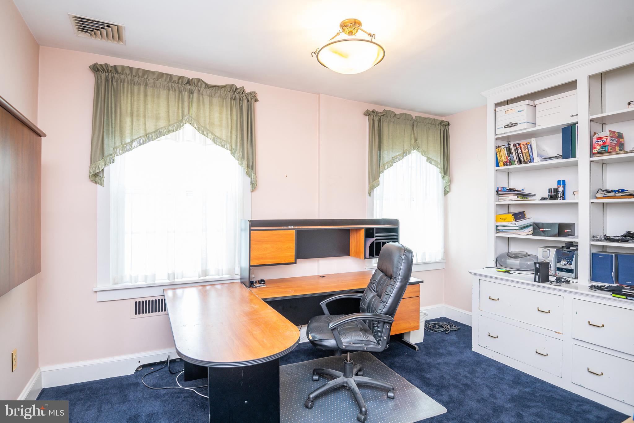 708 Centre Avenue Reading, PA 19601 - Photo 38 of 49