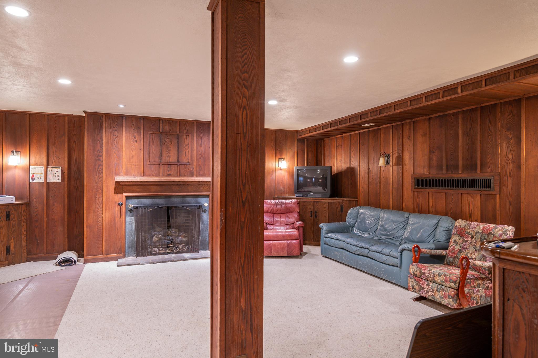 708 Centre Avenue Reading, PA 19601 - Photo 47 of 49