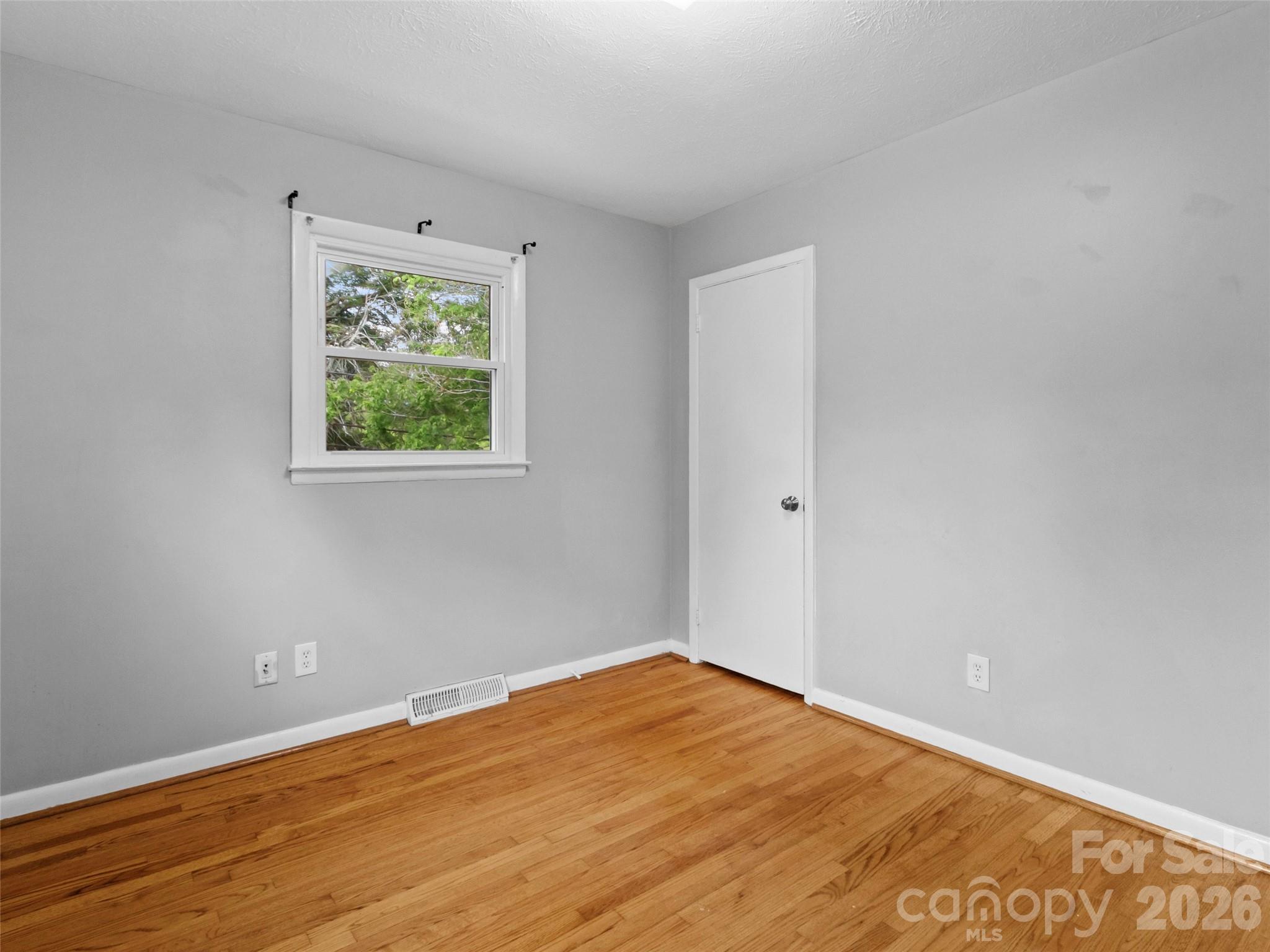 230 School Road East Asheville, NC 28803 - Photo 25 of 42
