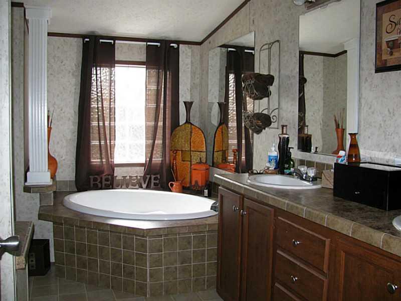 602 River Road Greene, ME 04236 - Photo 15 of 34 Bathroom.