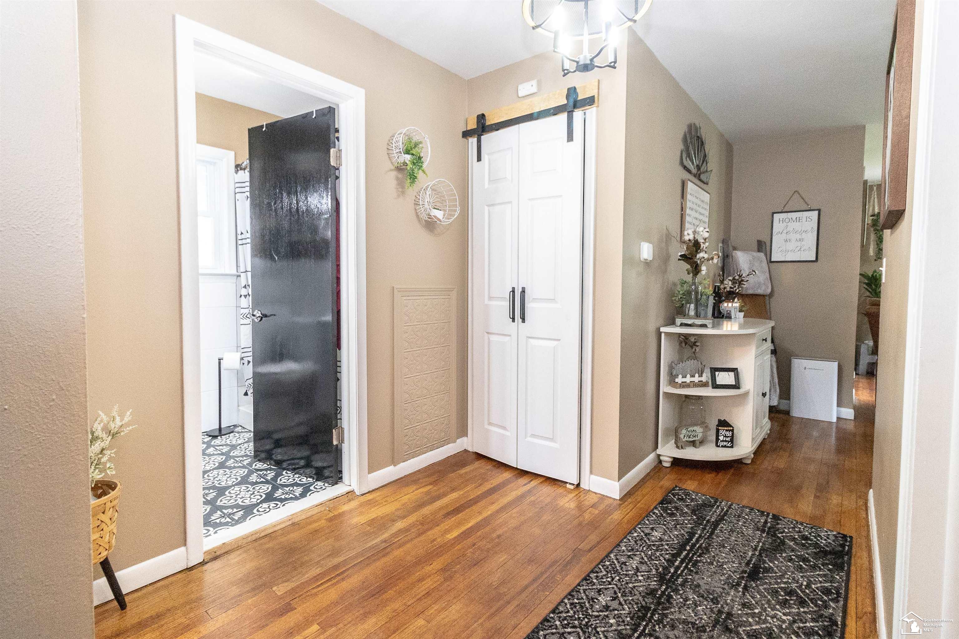 667 Riley Street Dundee, MI 48131 - Photo 20 of 30 50160230-aa4c2045-2163-4cc7-a54e-db7878d5a118.JPG