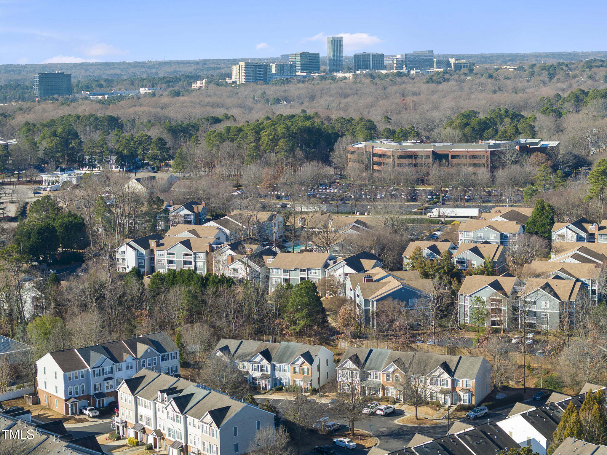 1820 Natalie Brook Way Raleigh, NC 27609 - Photo 6 of 36 DJI_20250115102043_0040_D