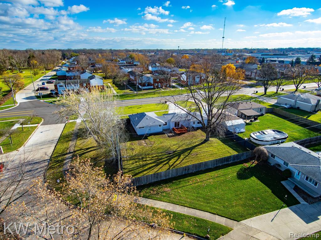 35791 Kelly Road Clinton Township, MI 48035 - Photo 38 of 47 Gallery Image 38