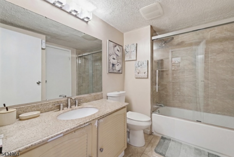 142 Pearl Street Paterson, NJ 07501 - Photo 13 of 20
