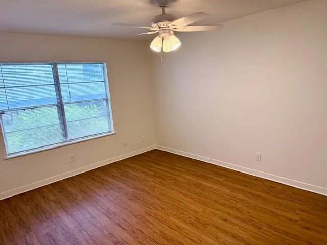 $2,050 | 2514 West 12th Street, Unit D, Austin, TX 78703