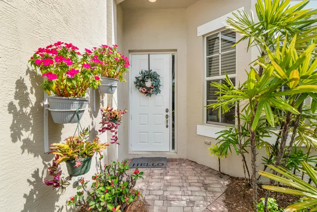 $10,000 | 7672 Jasmine Court, West Palm Beach, FL 33412