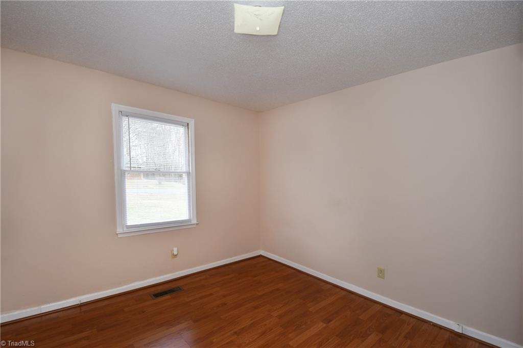7632 Pine Street Rural Hall, NC 27045 - Photo 7 of 18