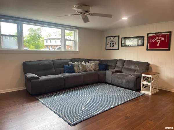 $365,000 | 7228 North Crabapple Court, Peoria, IL 61614