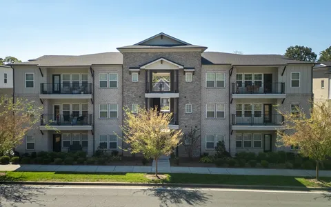 $329,900 | 7483 Highway 70 South, Unit 304, Nashville, TN 37221