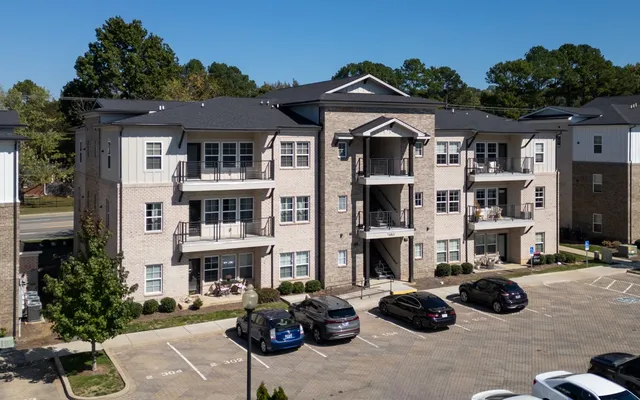 $334,000 | 7483 Highway 70 South, Unit 304, Nashville, TN 37221