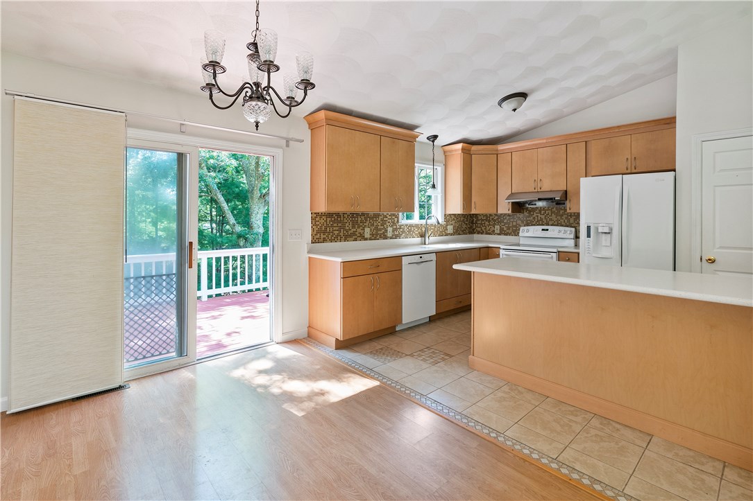 360 Gardiner Road Richmond, RI 02892 - Photo 3 of 27
