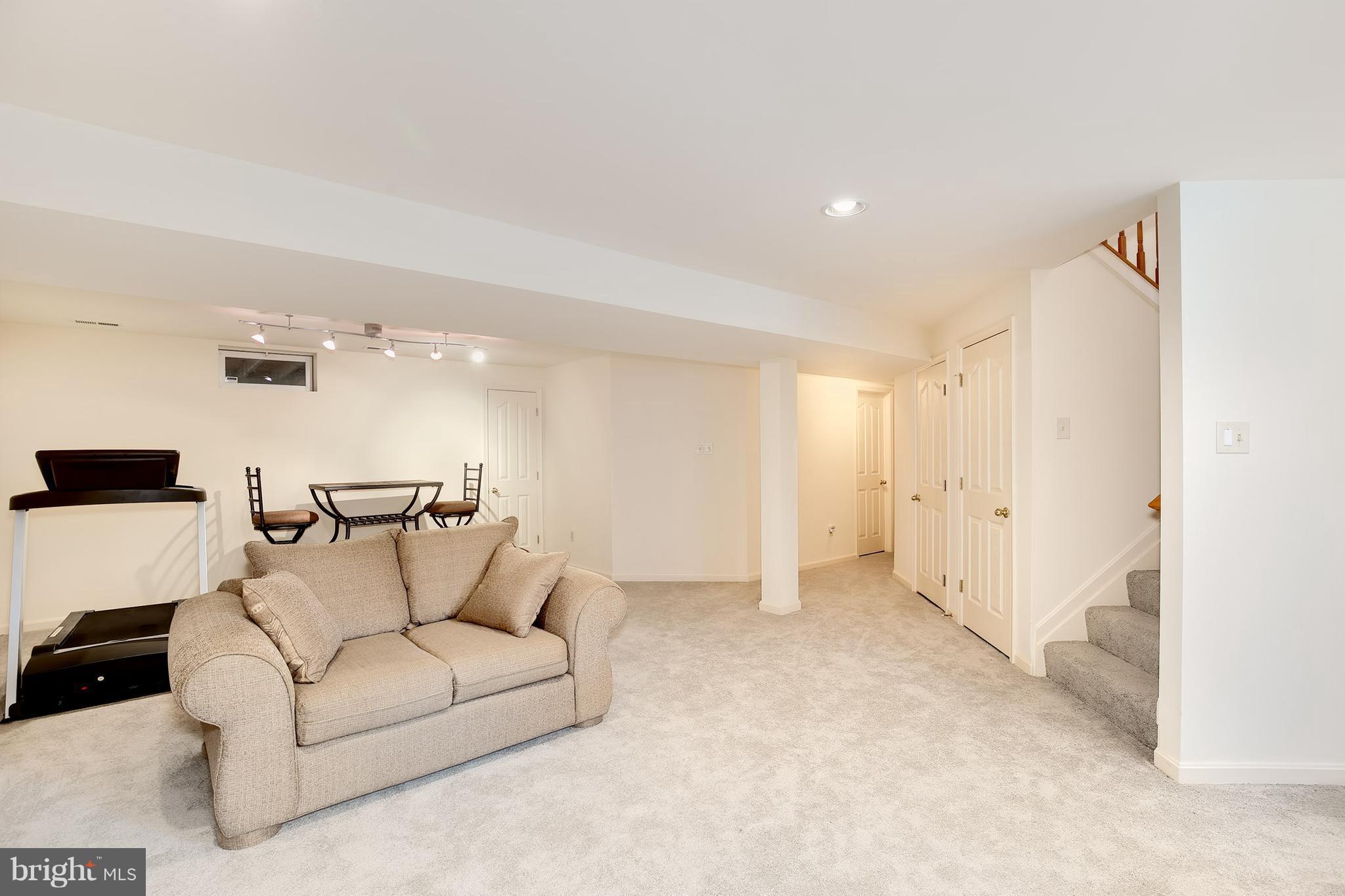 6319 Patuxent Quarter Road Hanover, MD 21076 - Photo 25 of 30 Family Room