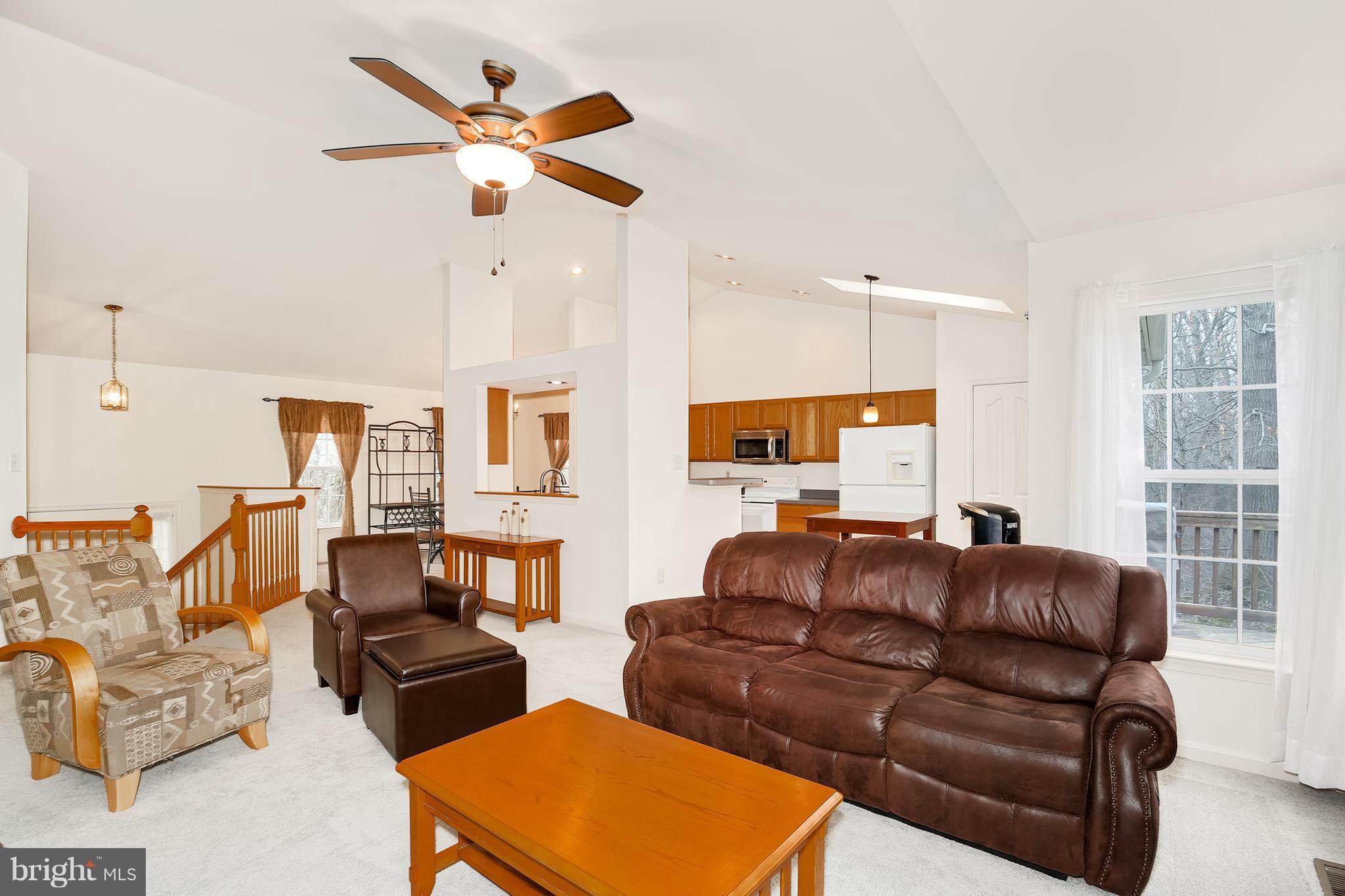 6319 Patuxent Quarter Road Hanover, MD 21076 - Photo 6 of 30 Living Room