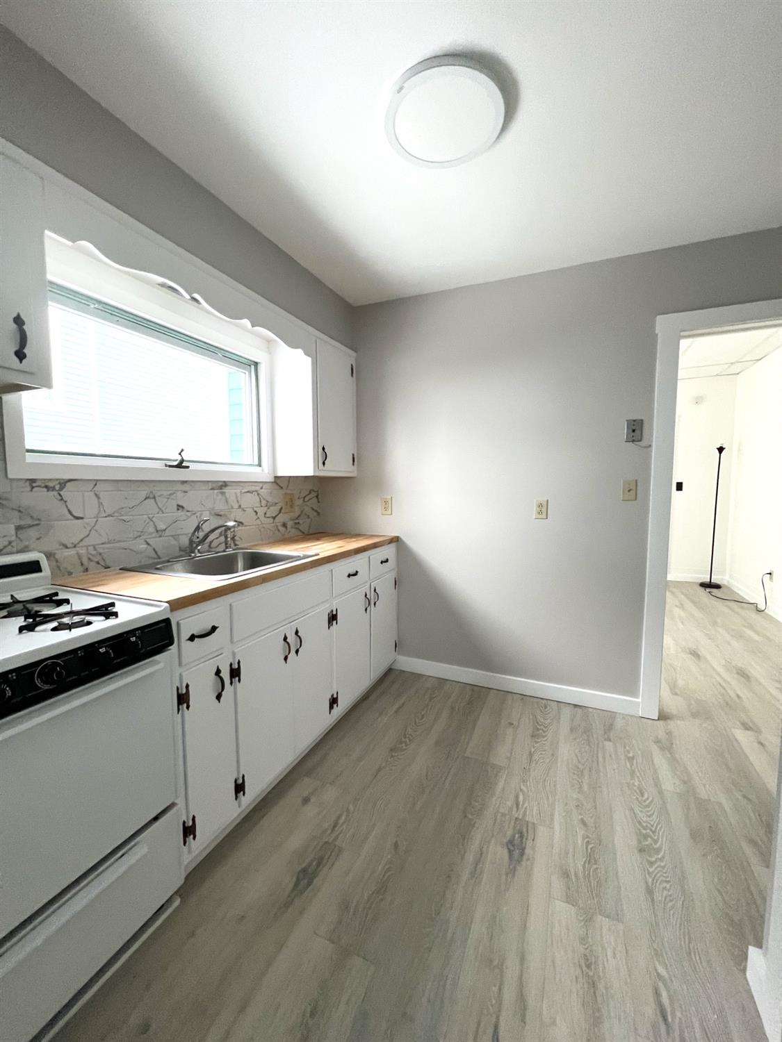 89 Chestnut Street, Unit 2 Oneonta, NY 13820 - Photo 5 of 13