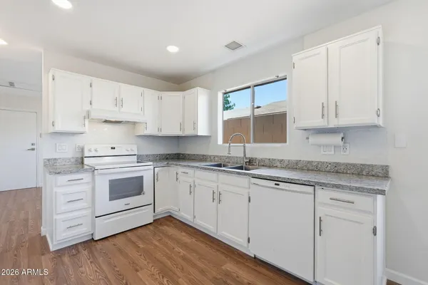 $365,000 | 630 East Jensen Street, Unit 157, Mesa, AZ 85203