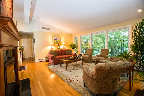95 Lake Rd Terrace Wayland, MA 01778 - Photo 10 of 30 Gallery Image 10