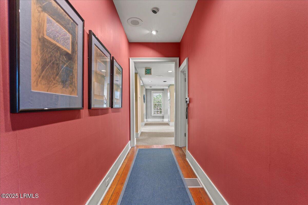 409 Carteret Street Beaufort, SC 29902 - Photo 19 of 45 19-Downstairs 008