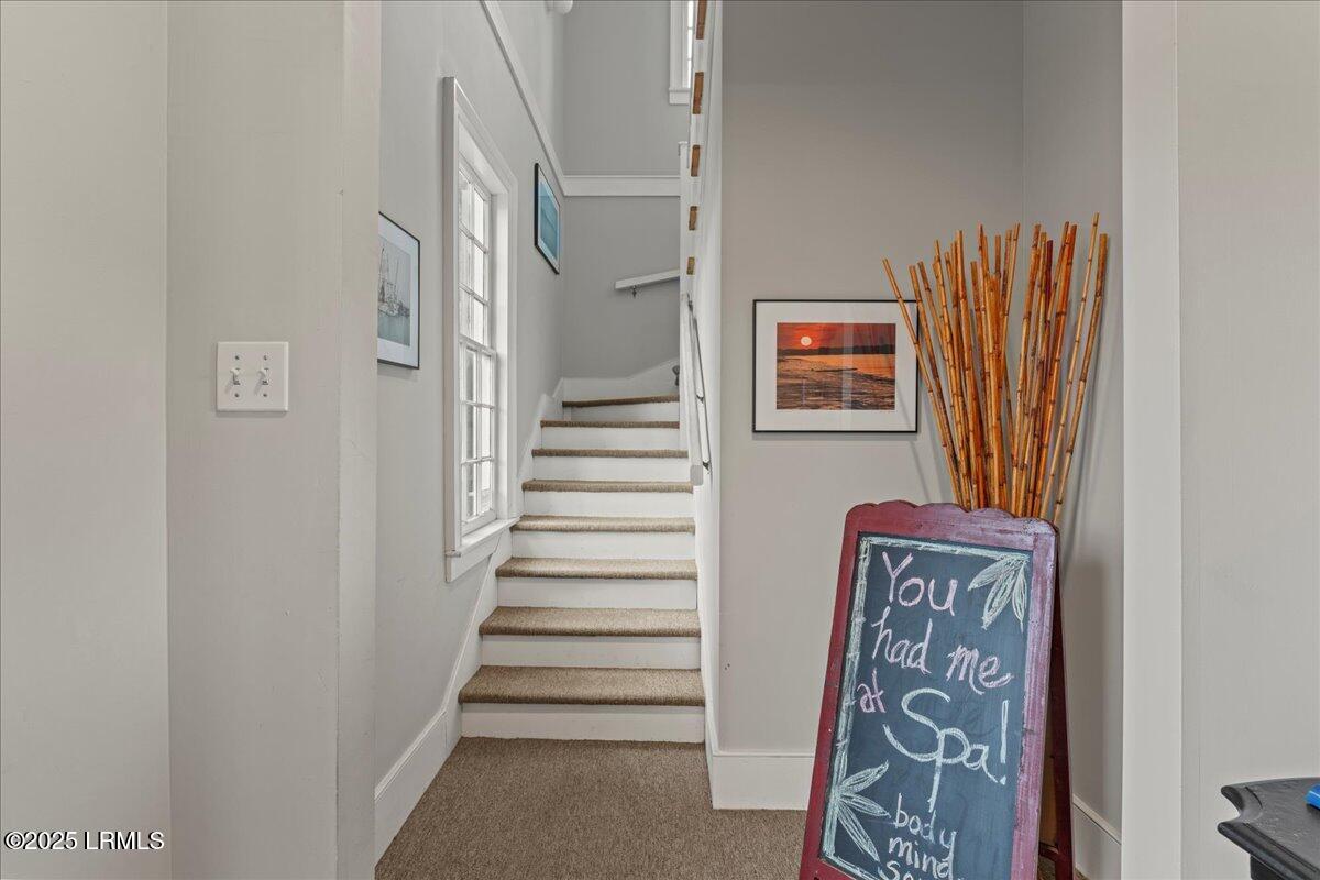409 Carteret Street Beaufort, SC 29902 - Photo 29 of 45 29-Entrance