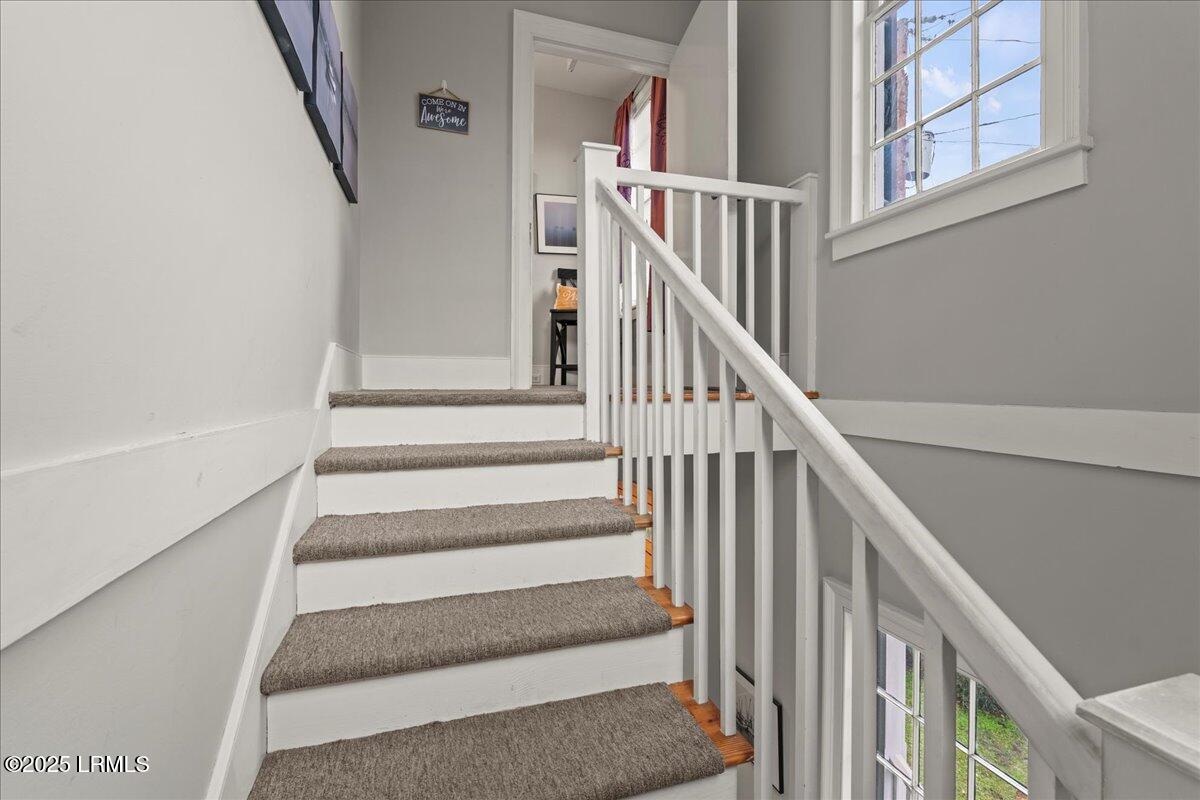 409 Carteret Street Beaufort, SC 29902 - Photo 30 of 45 30-Staircase