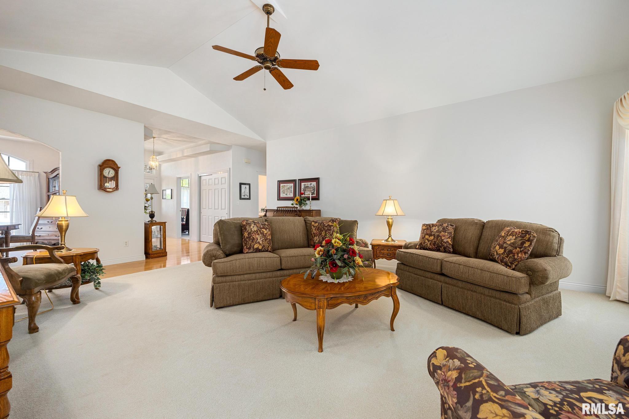 1930 Chestnut Lane Washington, IL 61571 - Photo 14 of 47