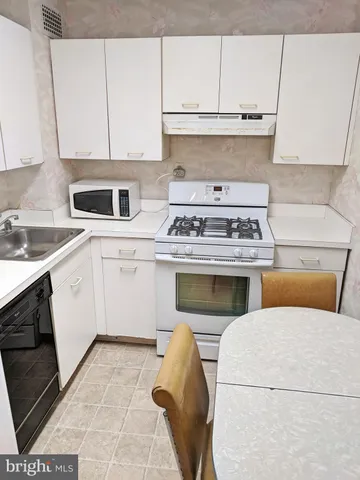 $1,280 | 130 Slade Avenue, Unit 411, Baltimore, MD 21208