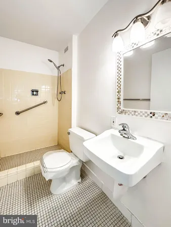 $1,390 | 130 Slade Avenue, Unit 411, Baltimore, MD 21208