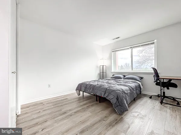 $1,390 | 130 Slade Avenue, Unit 411, Baltimore, MD 21208