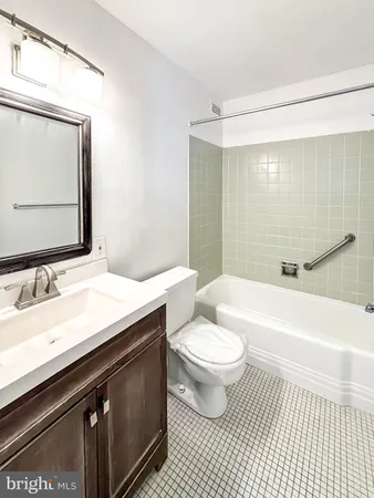 $1,390 | 130 Slade Avenue, Unit 411, Baltimore, MD 21208