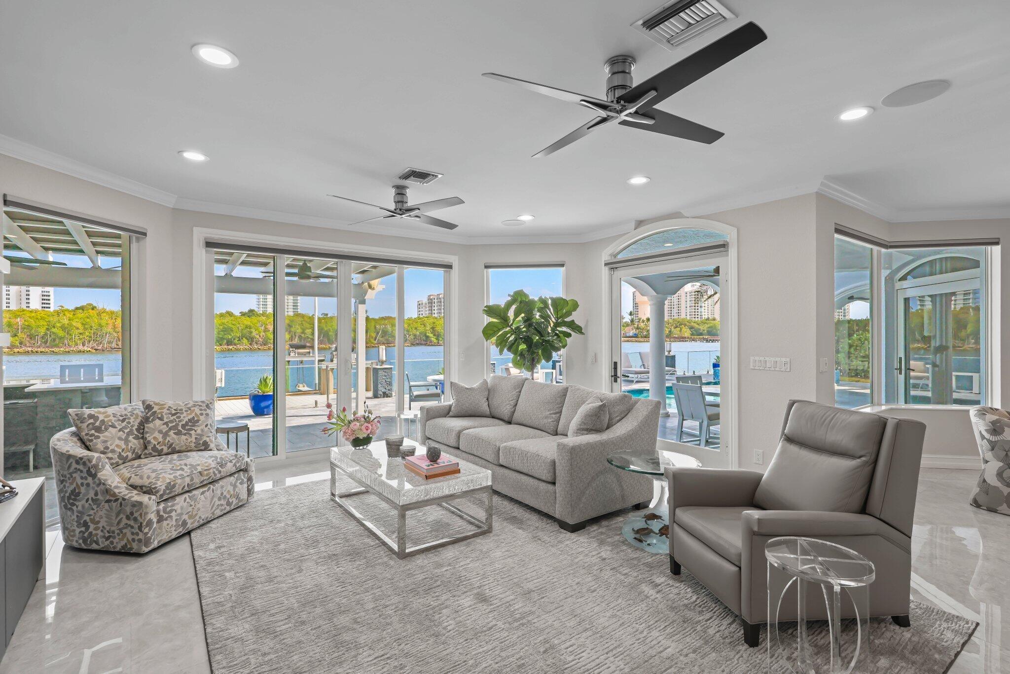 7188 Northeast 8th Drive Boca Raton, FL 33487 - Photo 24 of 78 Living room