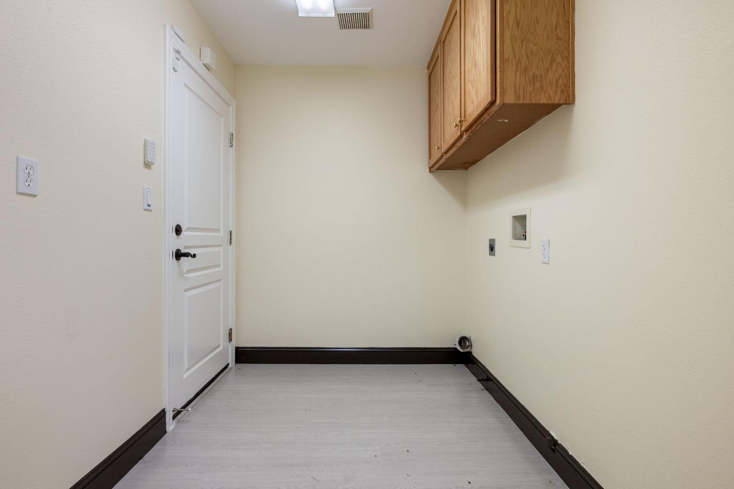 5106 Watkings Way Antioch, CA 94531 - Photo 28 of 50 a view of room with window