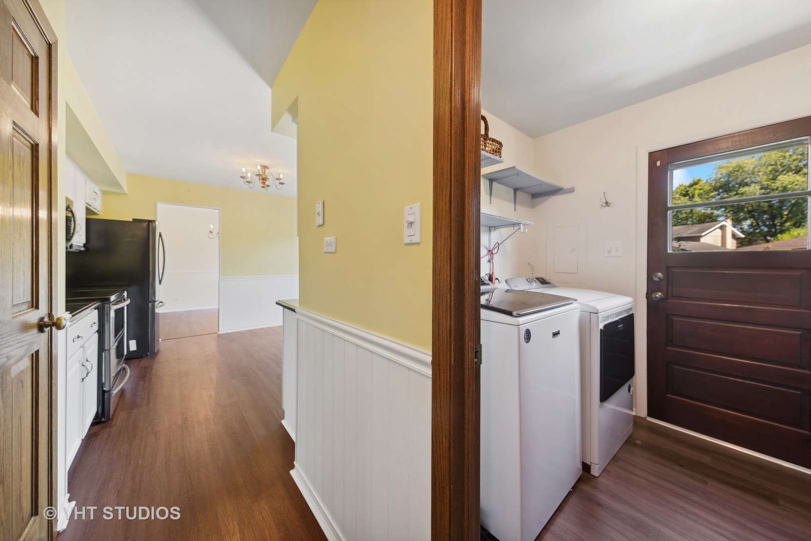 1623 South Prospect Street Wheaton, IL 60189 - Photo 19 of 26 a view of hallway with wooden floor and furniture