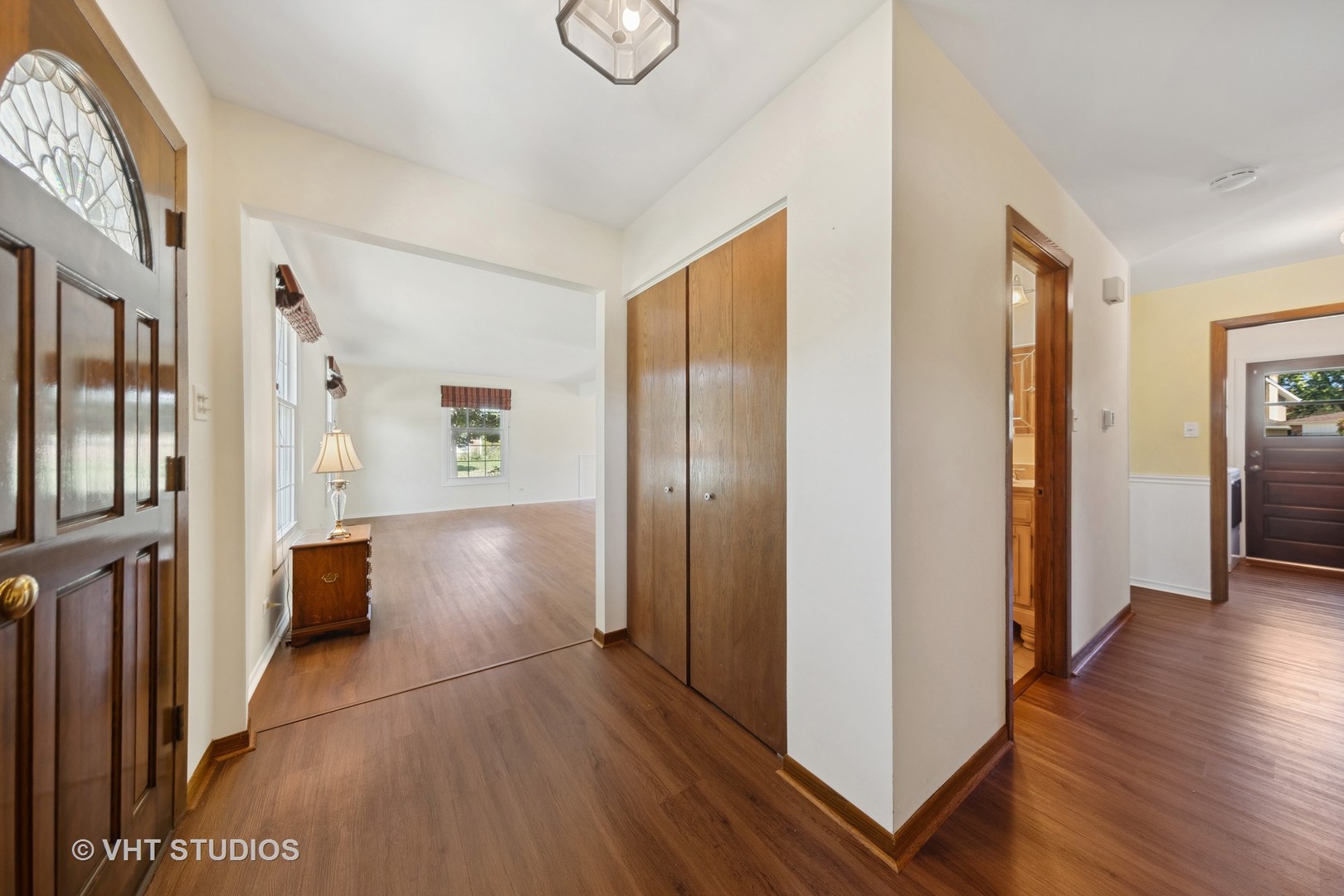 1623 South Prospect Street Wheaton, IL 60189 - Photo 4 of 26 a view of hallway with wooden floor