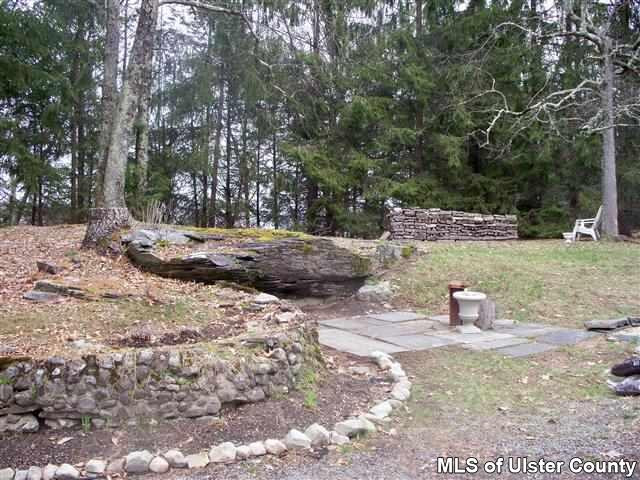 528 Peak Road Stone Ridge, NY 12484 - Photo 16 of 17 a backyard of a house with a tree