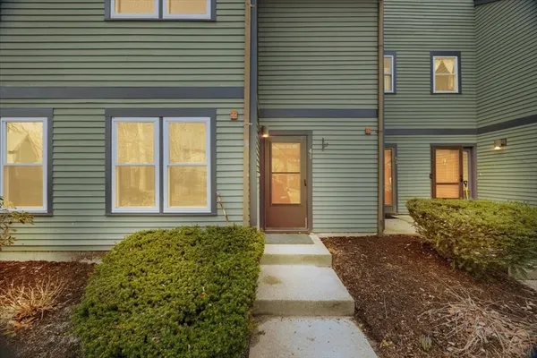 $349,900 | 110 Dean Street, Unit 41, Taunton, MA 02780