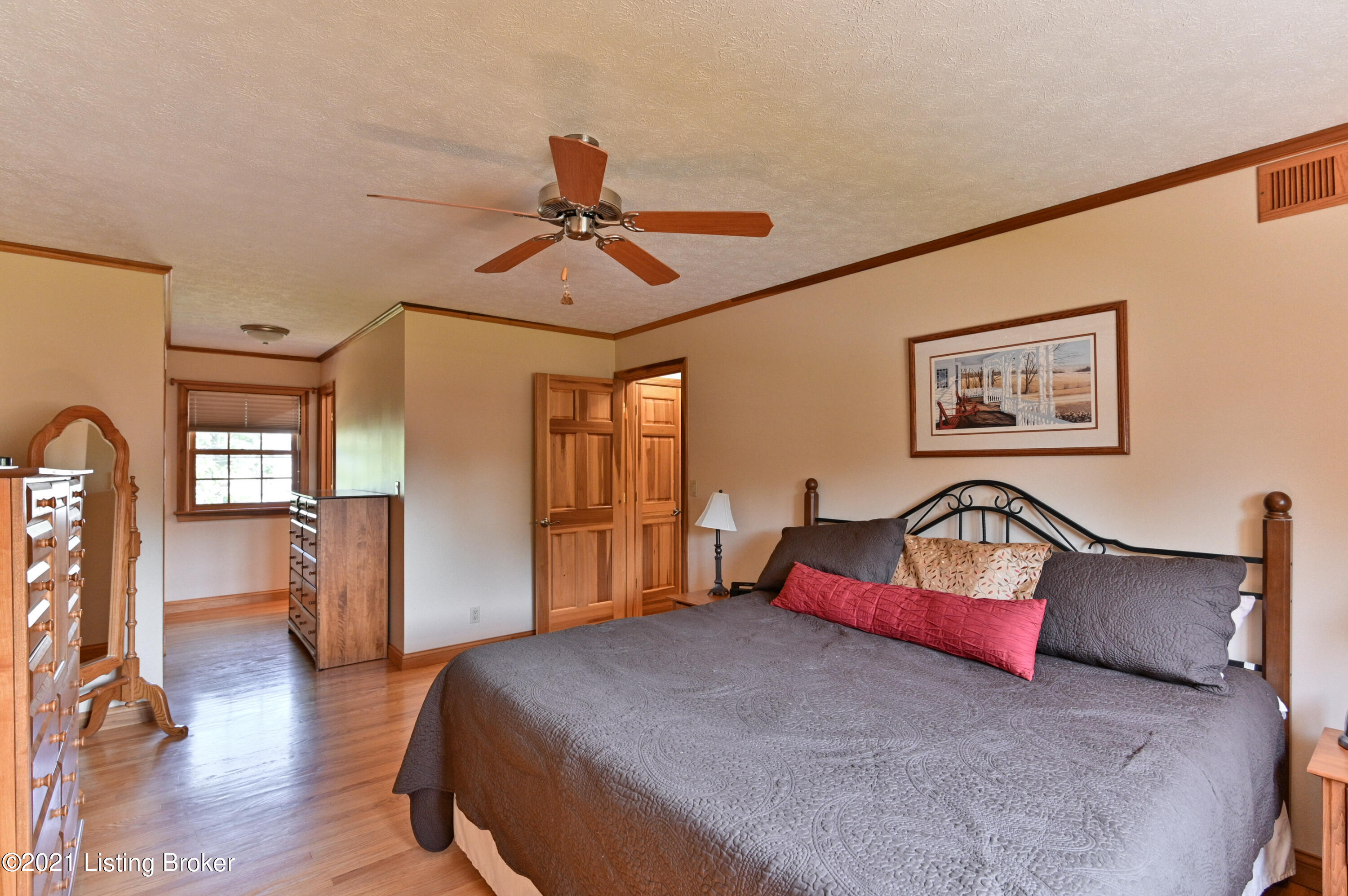 9001 Cardiff Road Louisville, KY 40242 - Photo 24 of 40 033 - 20210812 4246