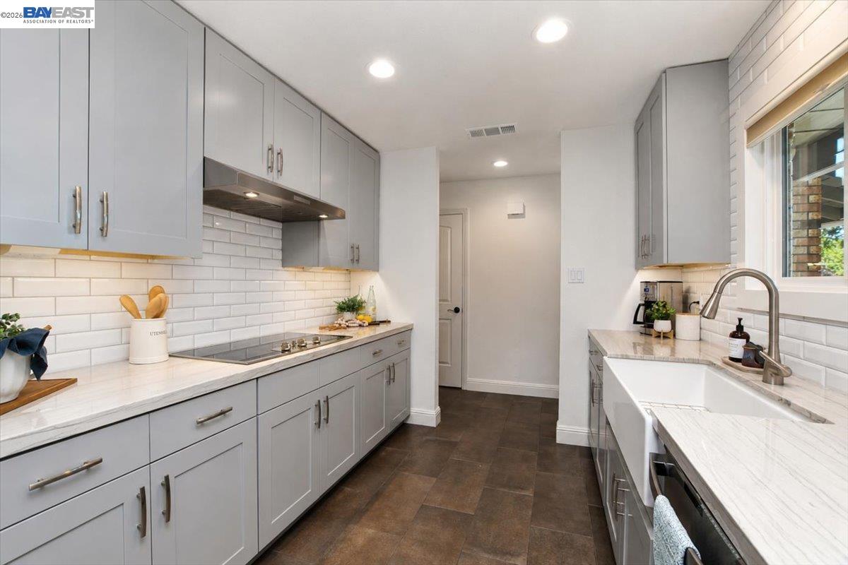 3360 Doyle Road Oakley, CA 94561 - Photo 11 of 57 Gallery Image 11