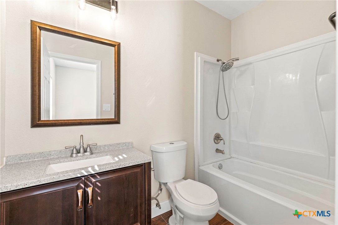1628 Armstrong Street Luling, TX 78648 - Photo 14 of 22
