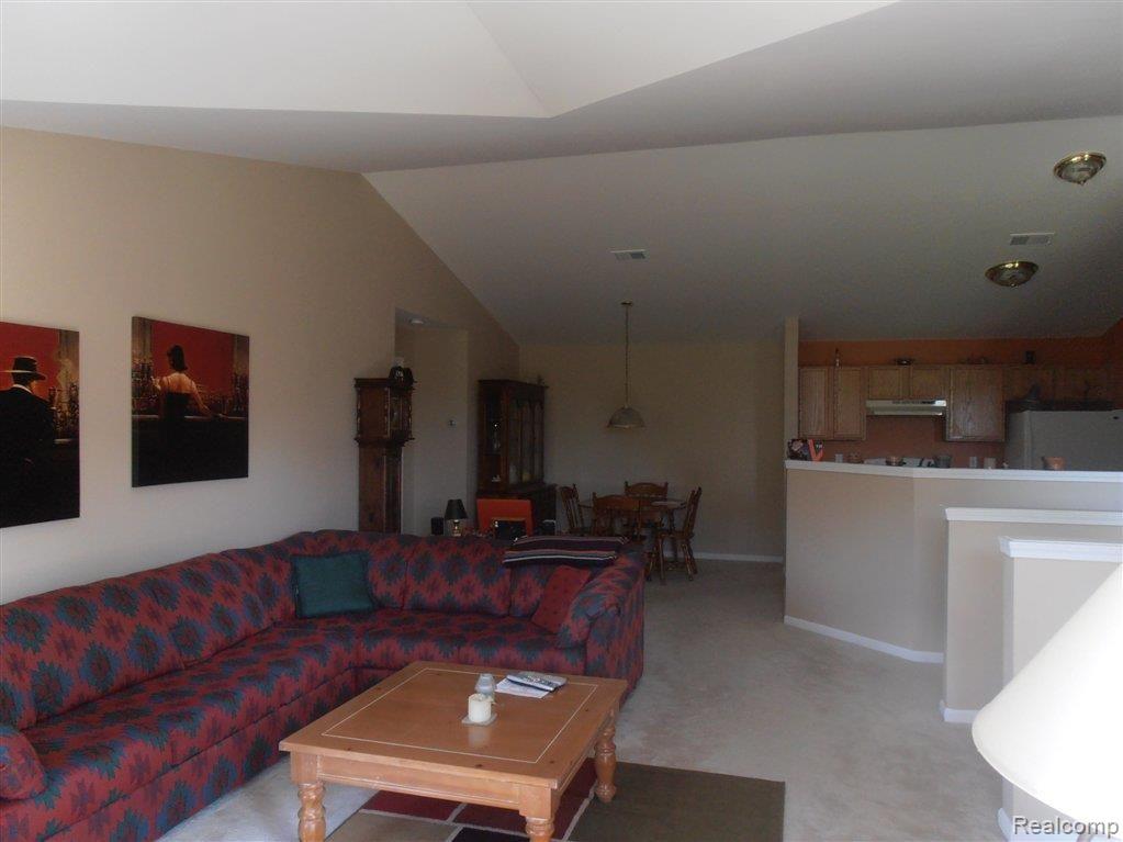 4146 Hampton Ridge Boulevard, Unit 6 Howell, MI 48843 - Photo 7 of 17 OPEN LIVING AREA