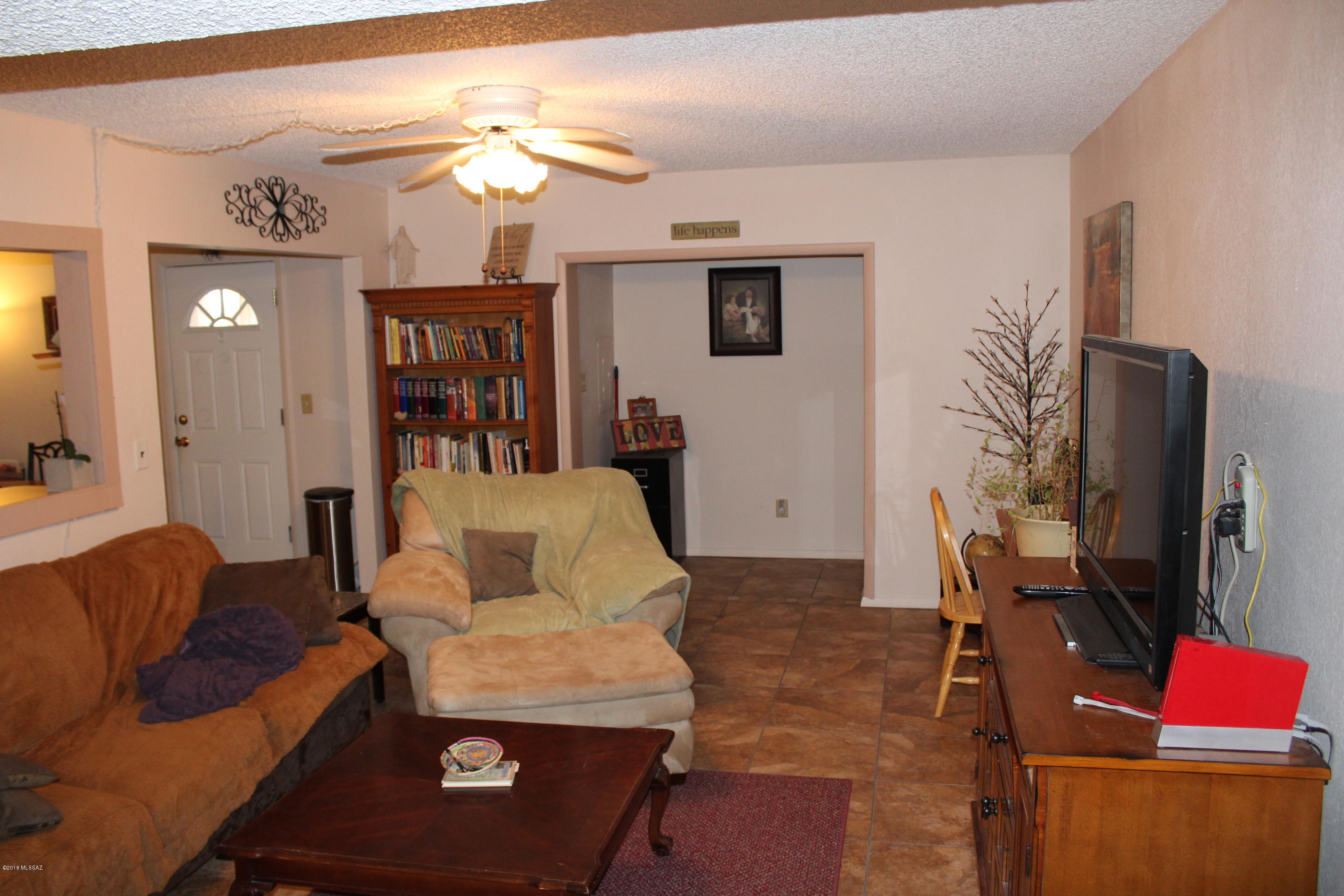 584 West Cactus Street Benson, AZ 85602 - Photo 3 of 22