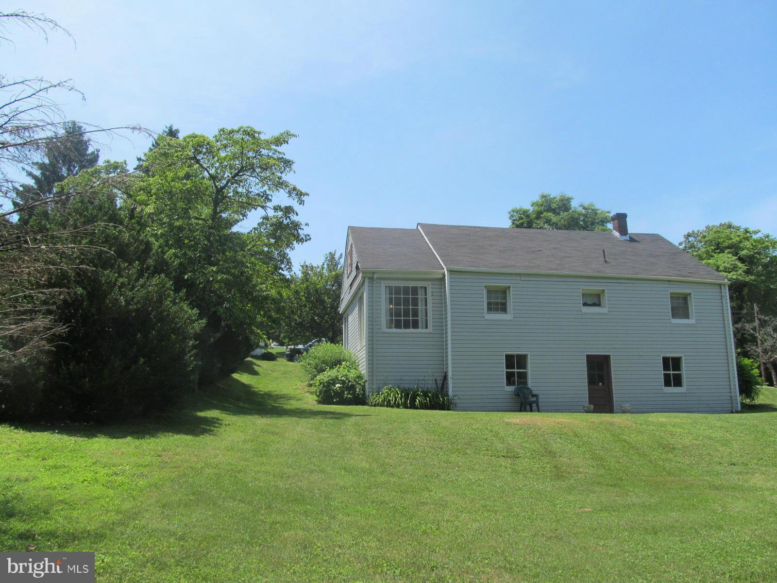 13 Waterfall Road Chester Gap, VA 22623 - Photo 8 of 19 Exterior (Rear)