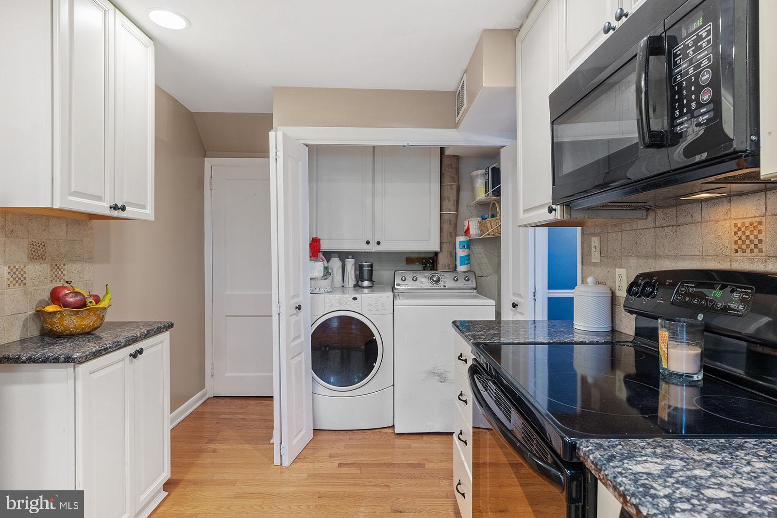 1413 Steel Road Havertown, PA 19083 - Photo 14 of 40 Kitchen laundry!