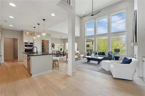 $750,000 | 1506 Northwest 106th Terrace, Kansas City, MO 64155