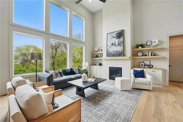 $750,000 | 1506 Northwest 106th Terrace, Kansas City, MO 64155