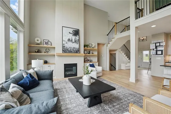 $750,000 | 1506 Northwest 106th Terrace, Kansas City, MO 64155