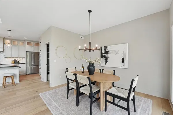 $750,000 | 1506 Northwest 106th Terrace, Kansas City, MO 64155