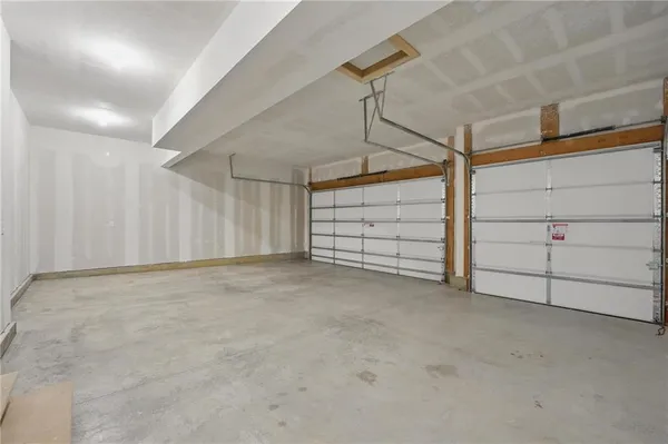 $750,000 | 1506 Northwest 106th Terrace, Kansas City, MO 64155