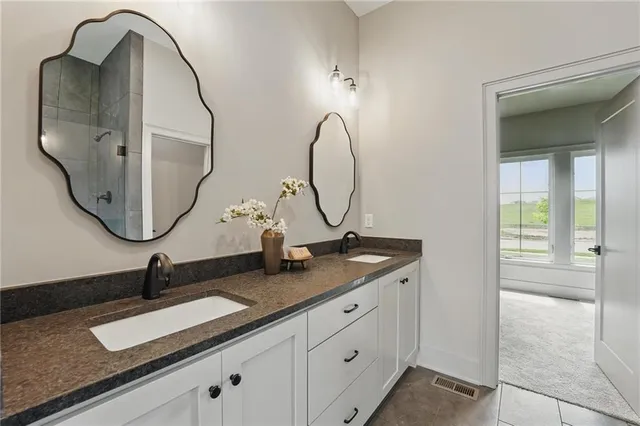 $750,000 | 1506 Northwest 106th Terrace, Kansas City, MO 64155