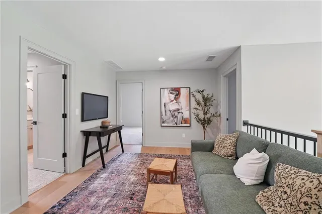 $750,000 | 1506 Northwest 106th Terrace, Kansas City, MO 64155