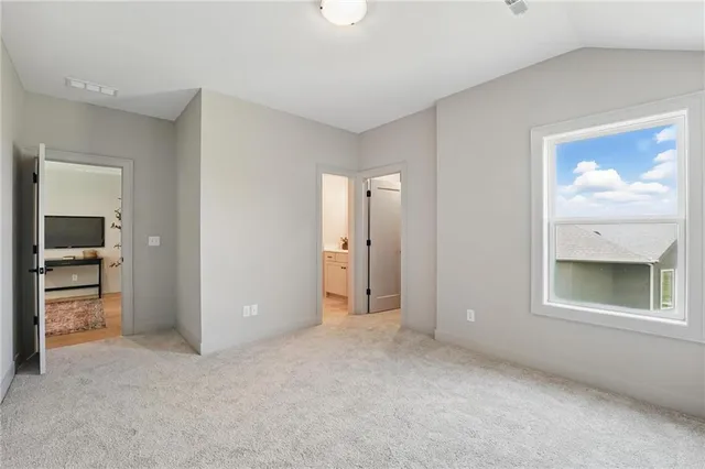 $750,000 | 1506 Northwest 106th Terrace, Kansas City, MO 64155